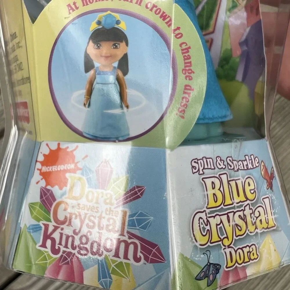 Fisher Price Nickelodeon Dora Saves Crystal Blue Kingdom Spin & Sparkle Doll New
